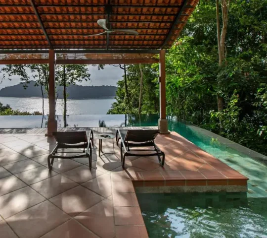 Ambong Pool Villas – Piscine Privée