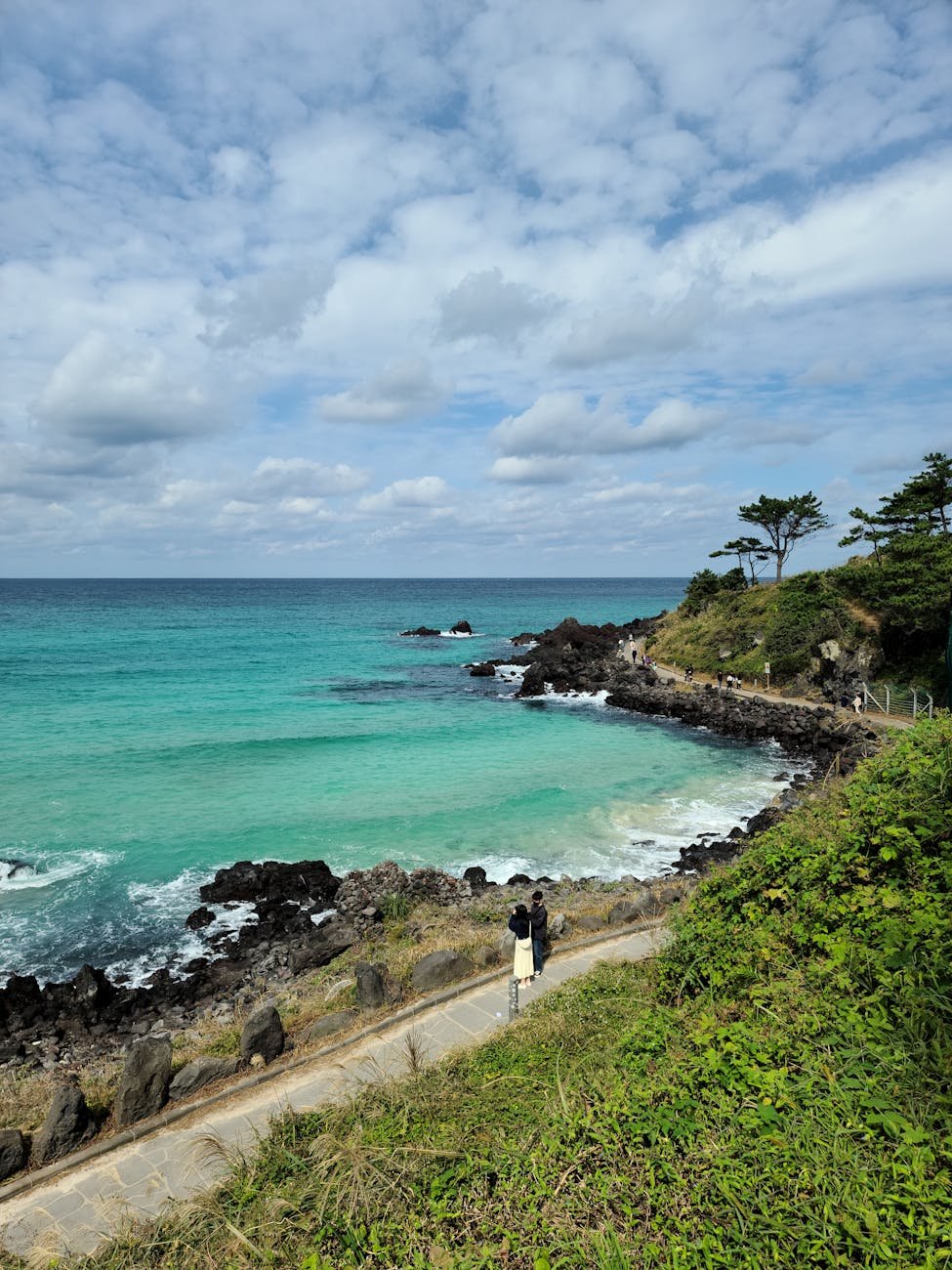 Jeju : Volcans, Cascades et Balades au Cœur de l’Île Mystique de Corée Jeju : Volcans, Cascades et Balades au Cœur de l’Île Mystique de Corée